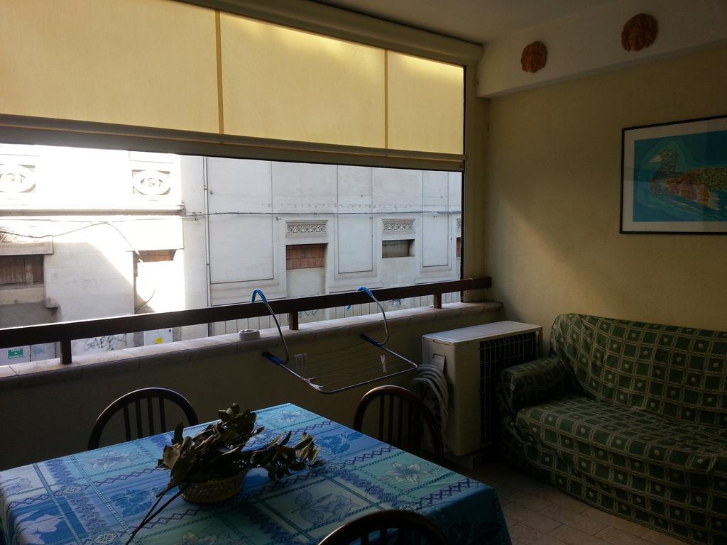 Reggio Central House Low Cost Per 4 Reggio di Calabria Exterior foto